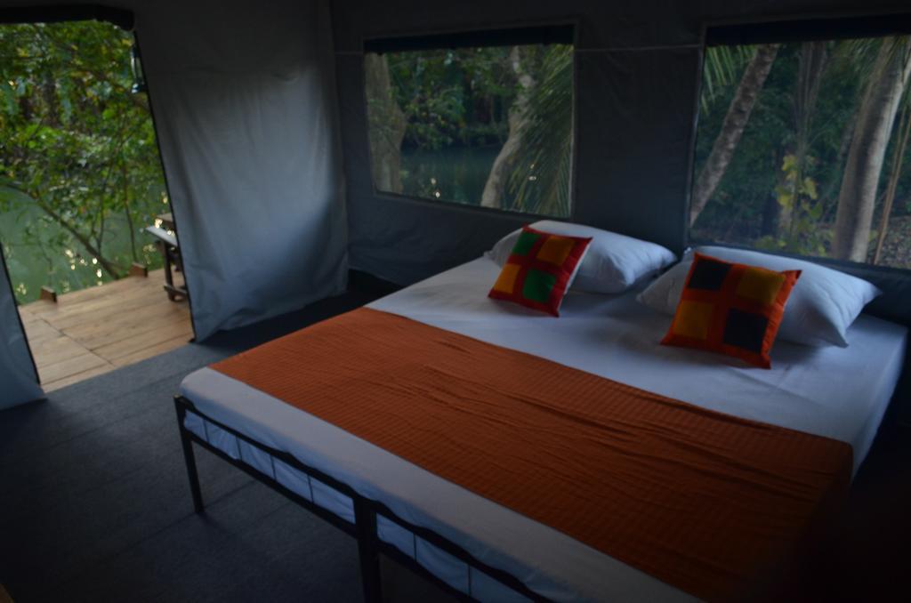Makulu Safari Camping Удавалаве Екстериор снимка